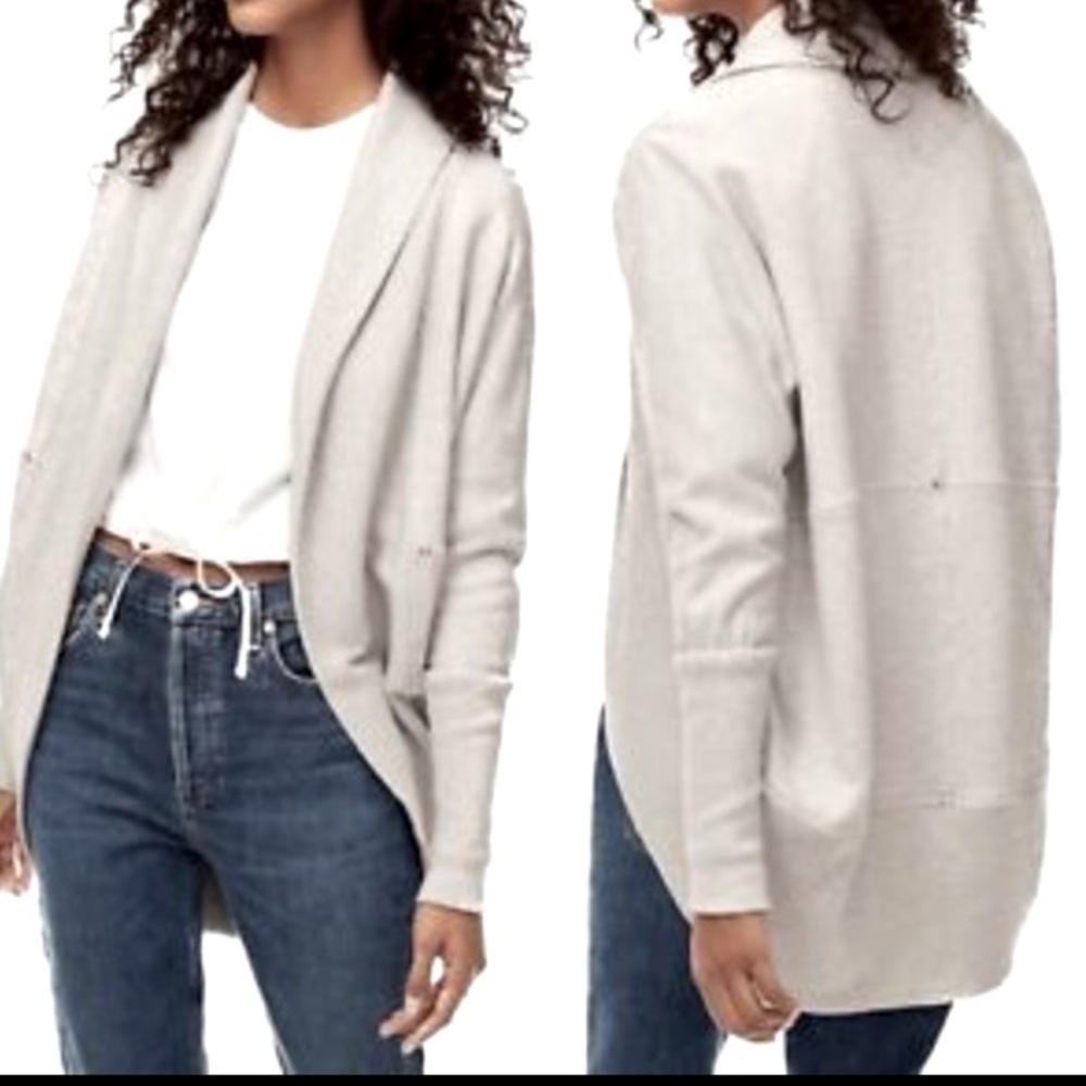 Aritzia sweater